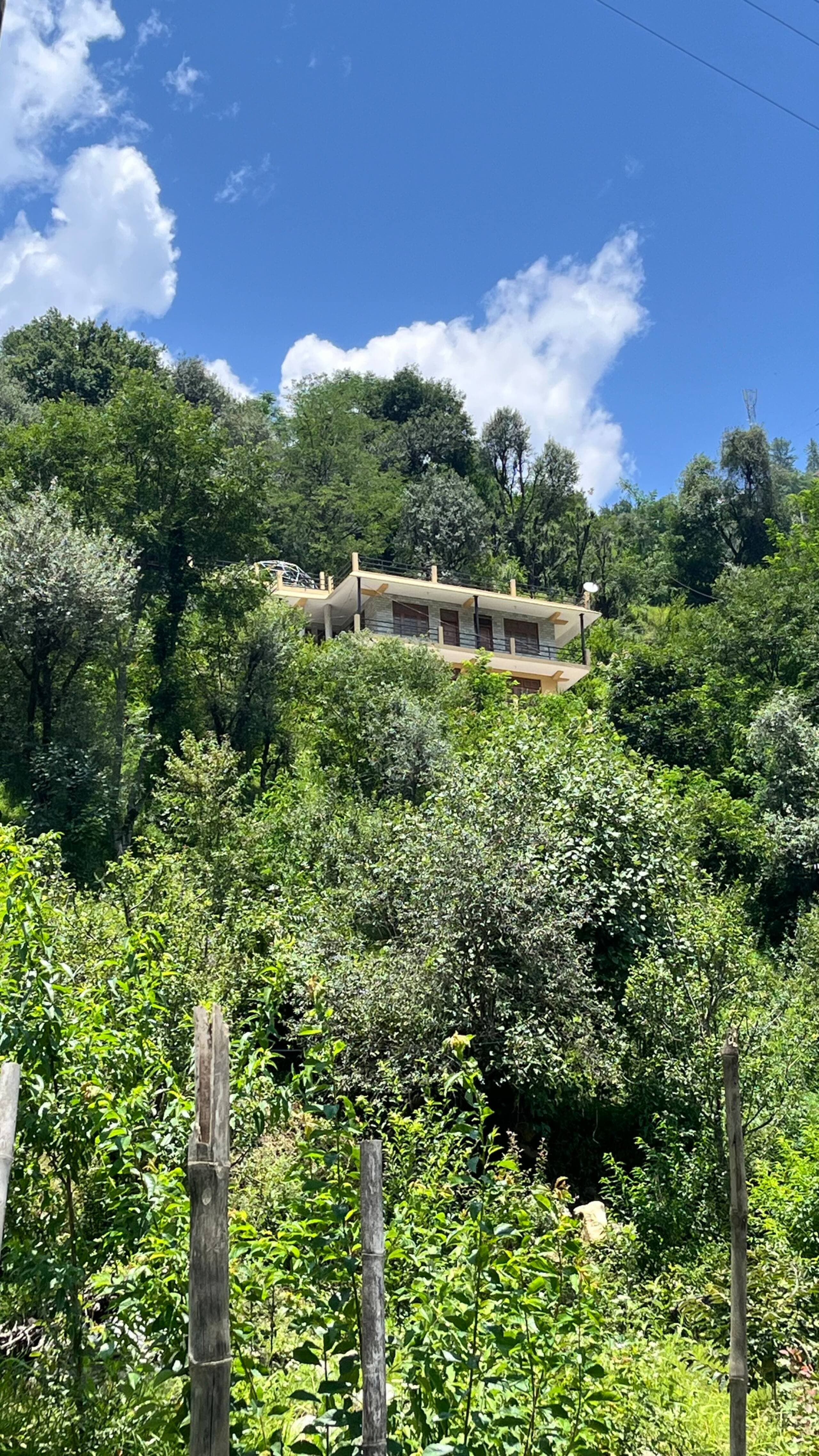 Brown House mountain stay in Sosan, Parvati Valley